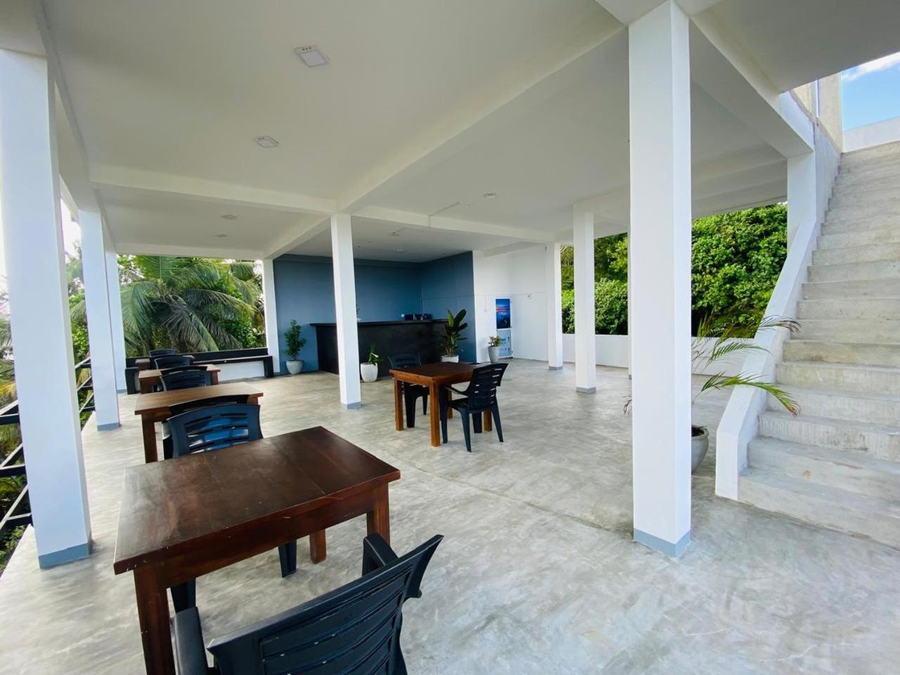 מיריסה The Wave'S Guest House מראה חיצוני תמונה