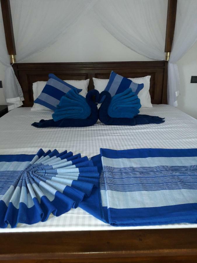 מיריסה The Wave'S Guest House מראה חיצוני תמונה